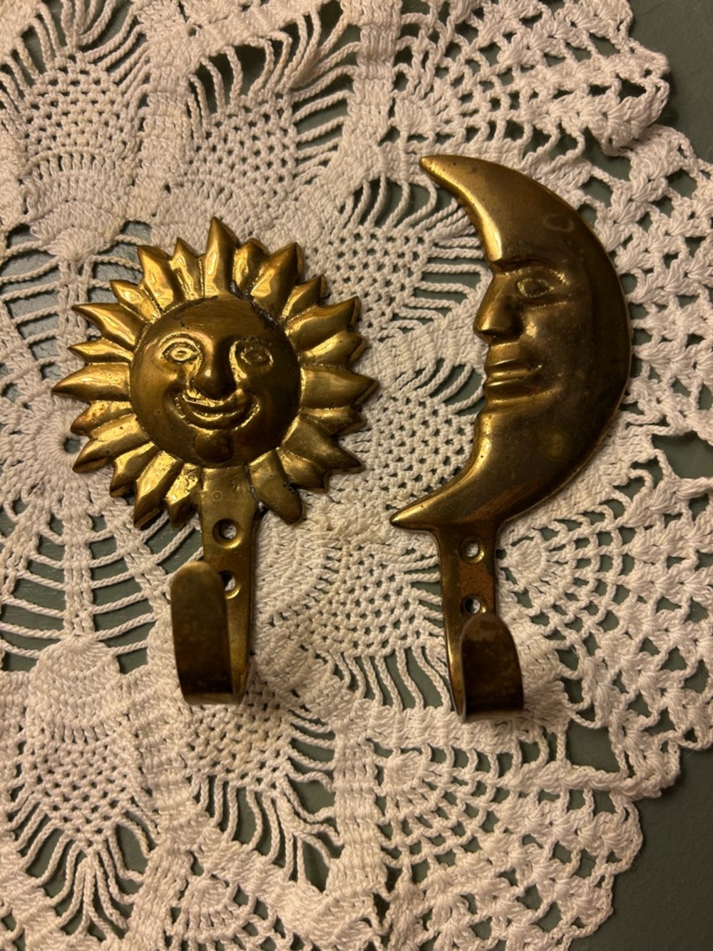 Vintage Sun and Moon Brass Wall Hooks (Gold)